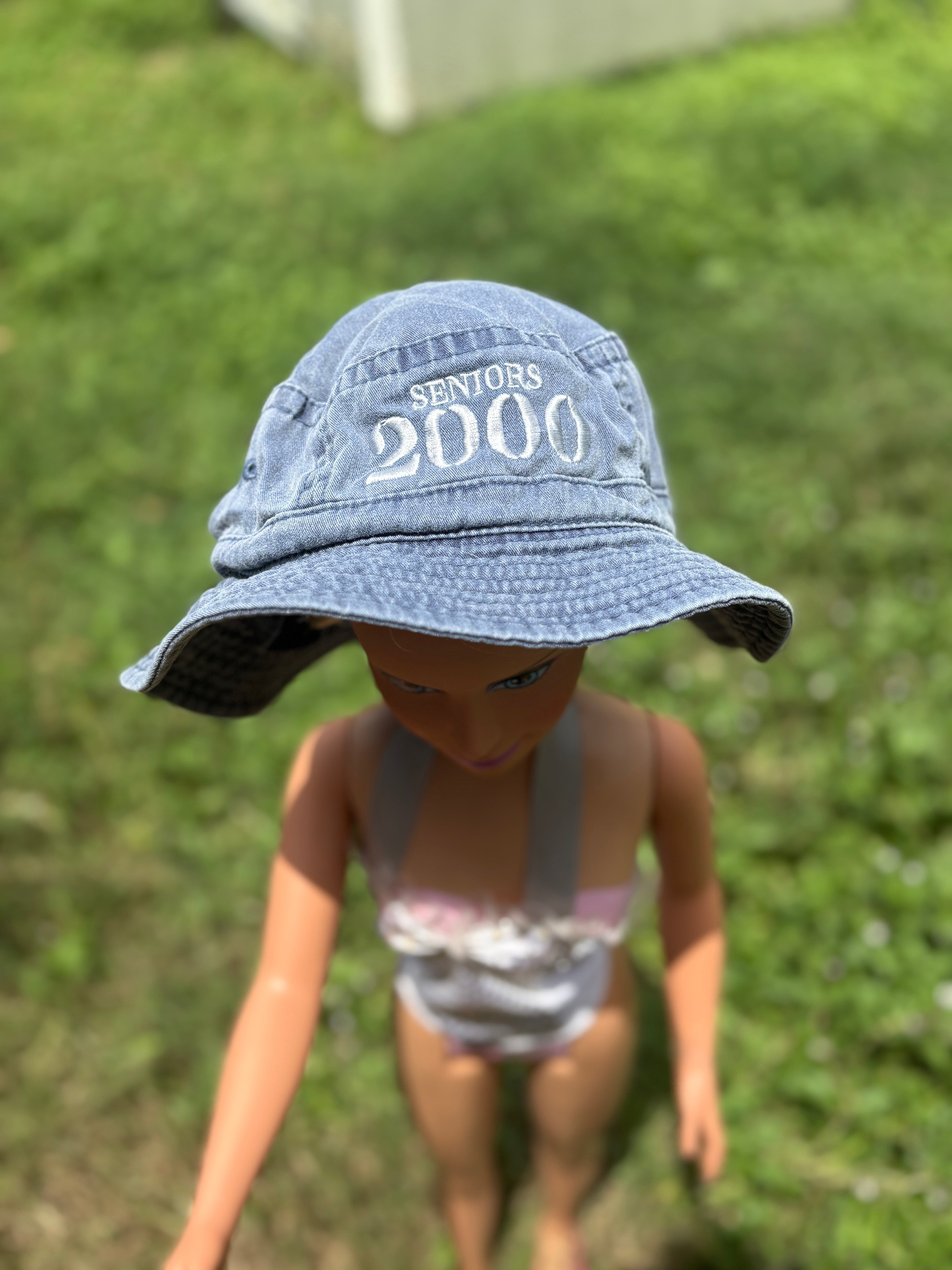 2000 Seniors hat