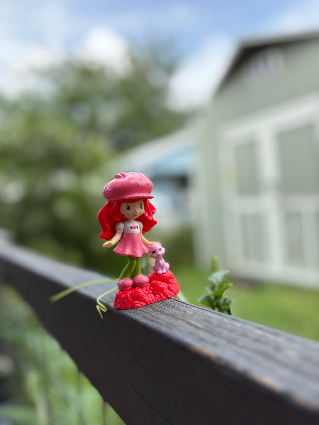 early 00s Strawberry Shortcake figurine