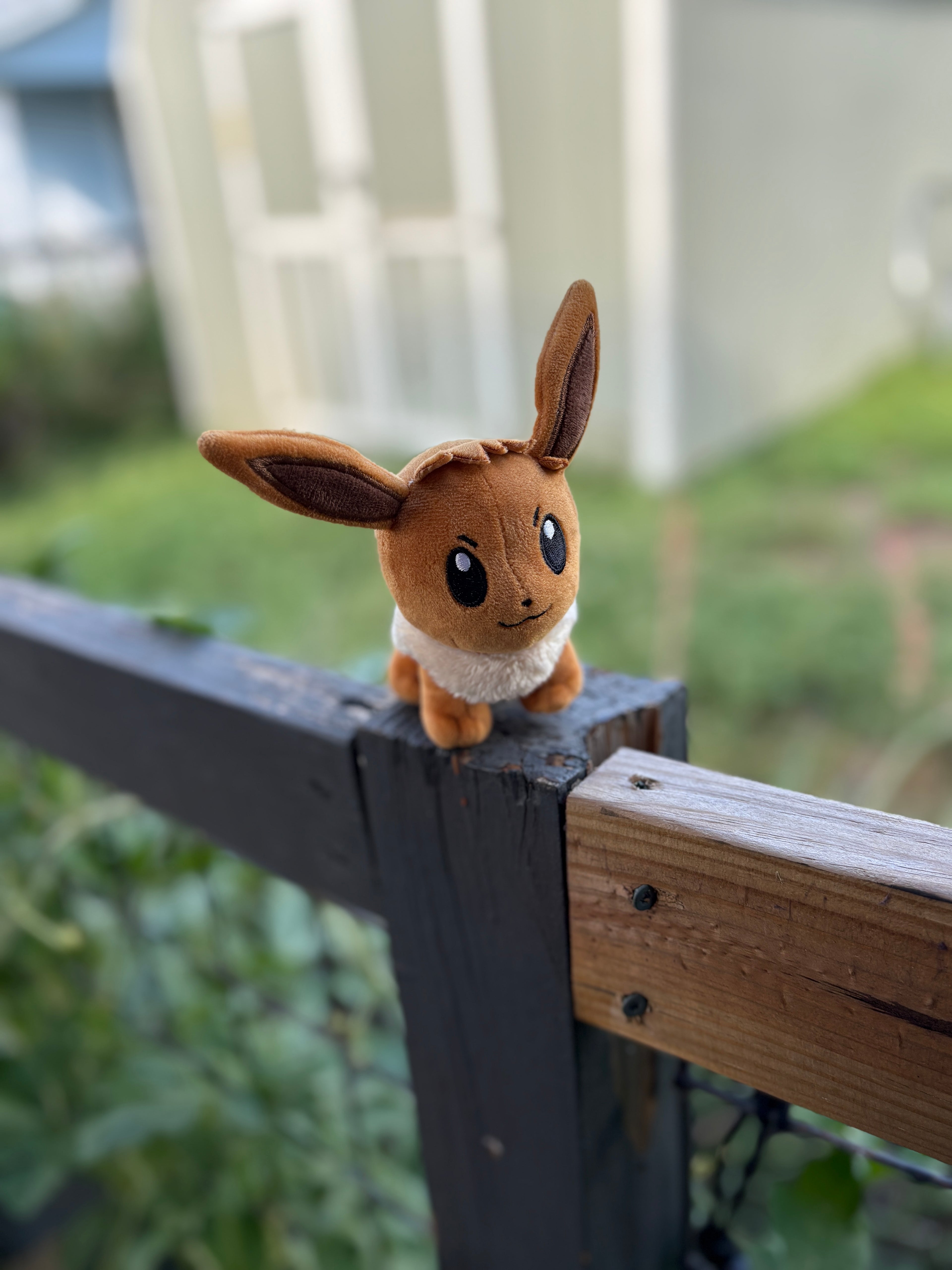 Pokémon Eevee Plushie