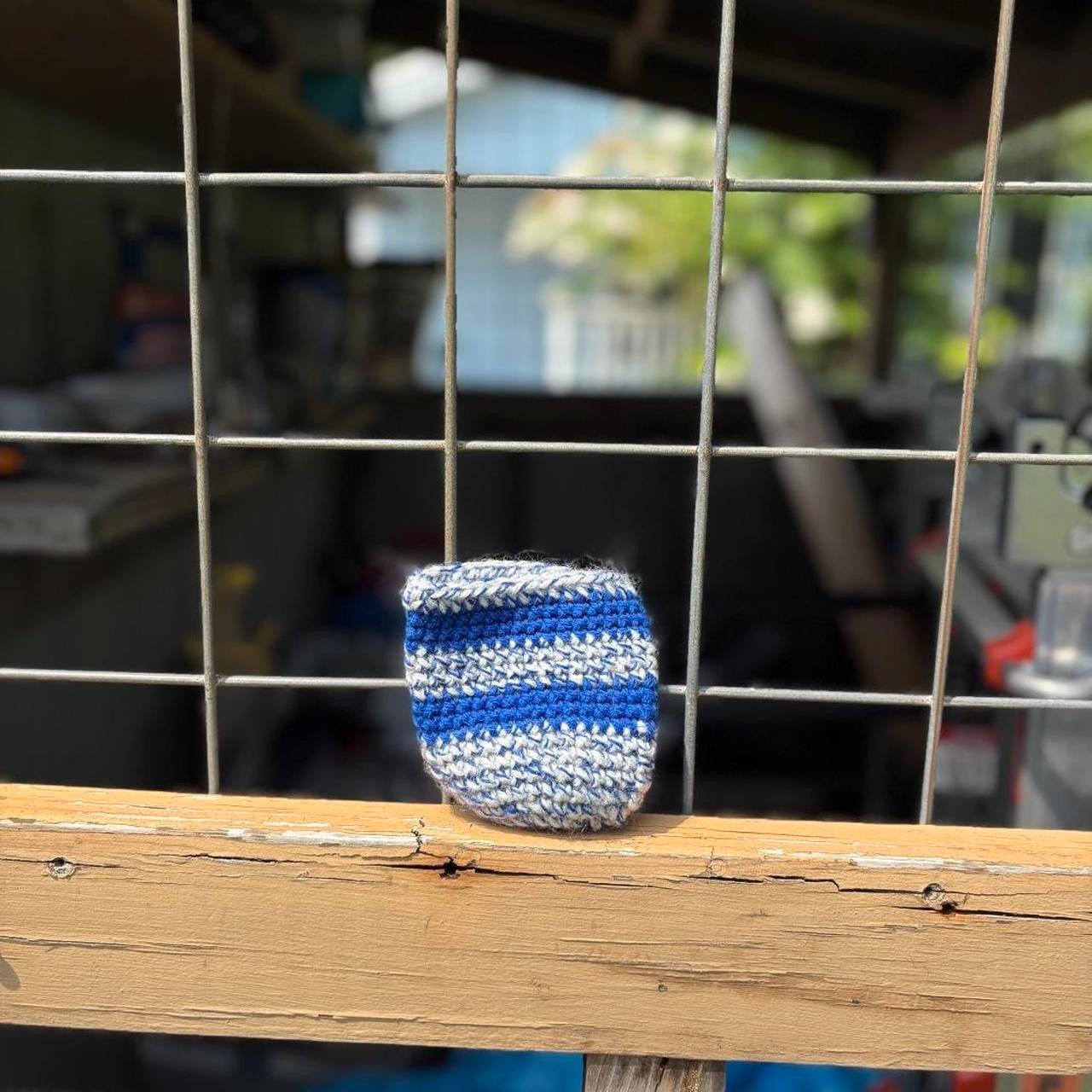 small crochet pouch