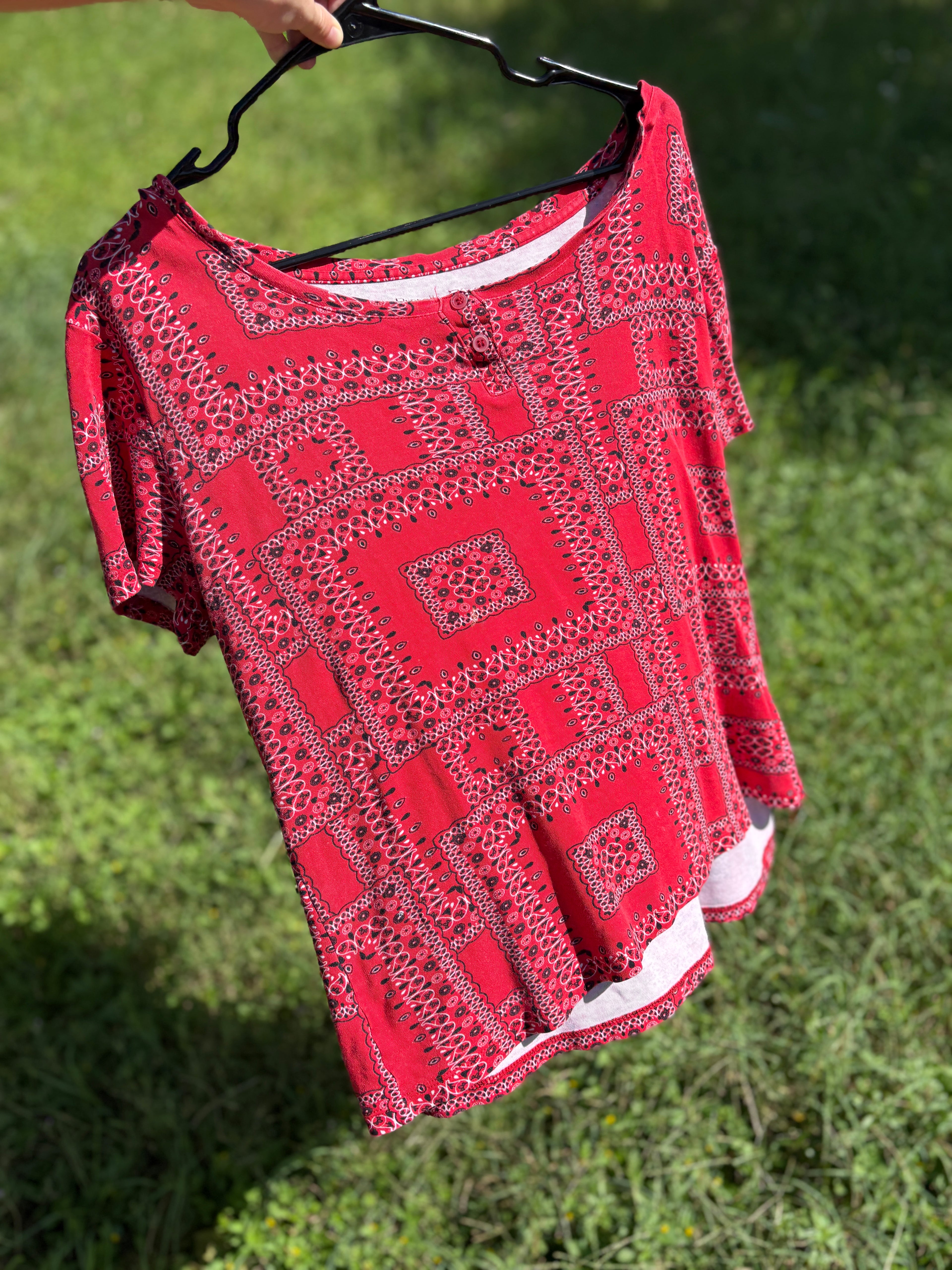 90s bandana t shirt