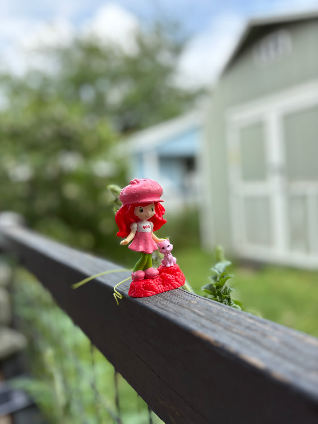 early 00s Strawberry Shortcake figurine