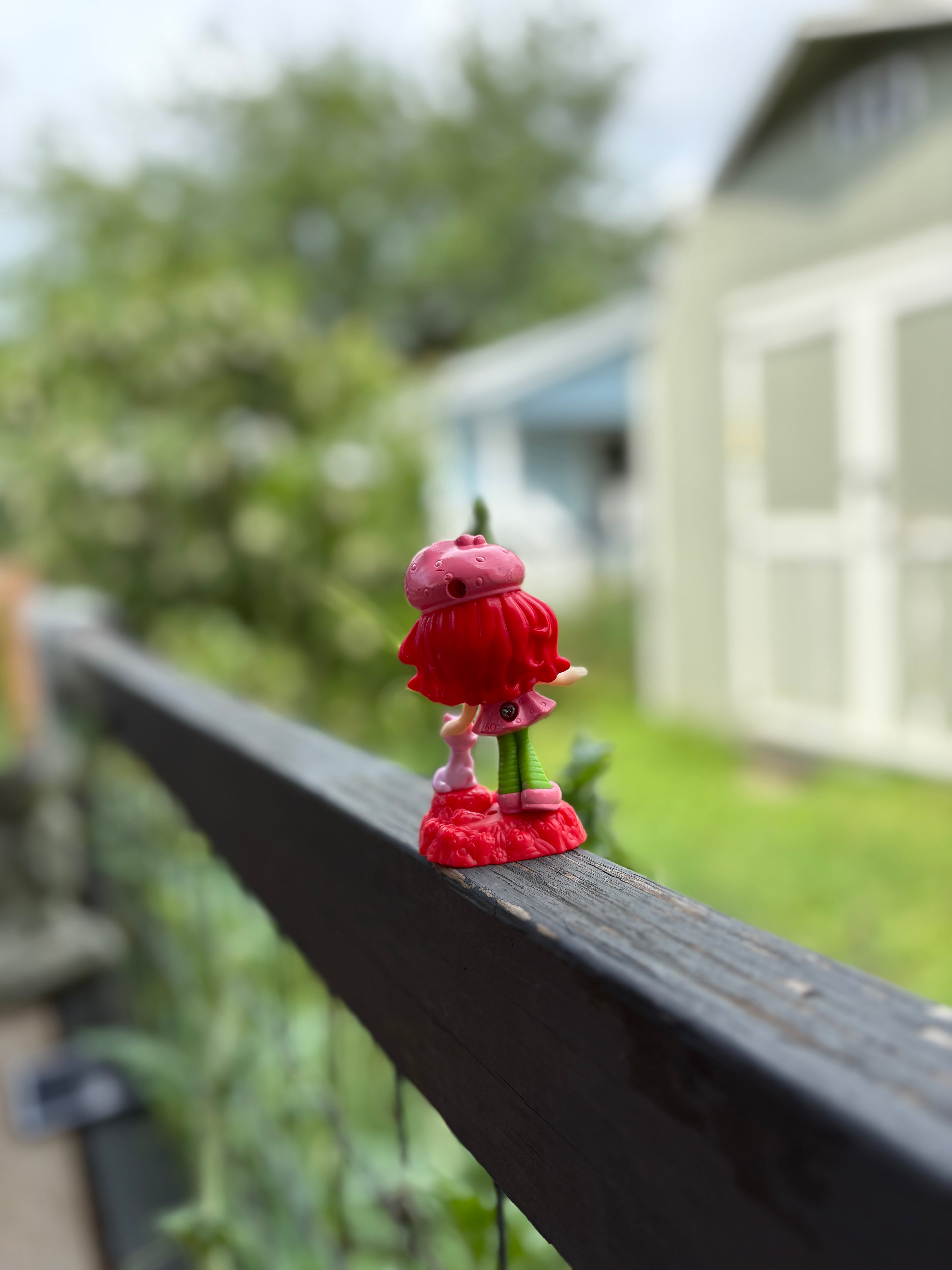 early 00s Strawberry Shortcake figurine